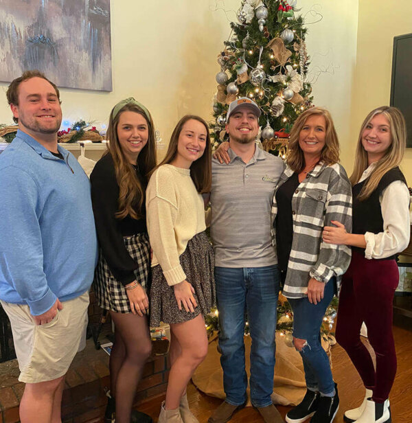 About Tracie Tracie Miles