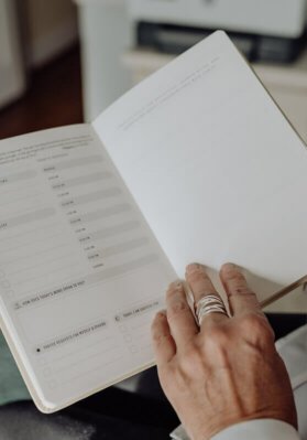 services-DreamsIntoActioncircle